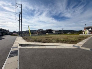 建築条件無し 前面道路含む現地写真